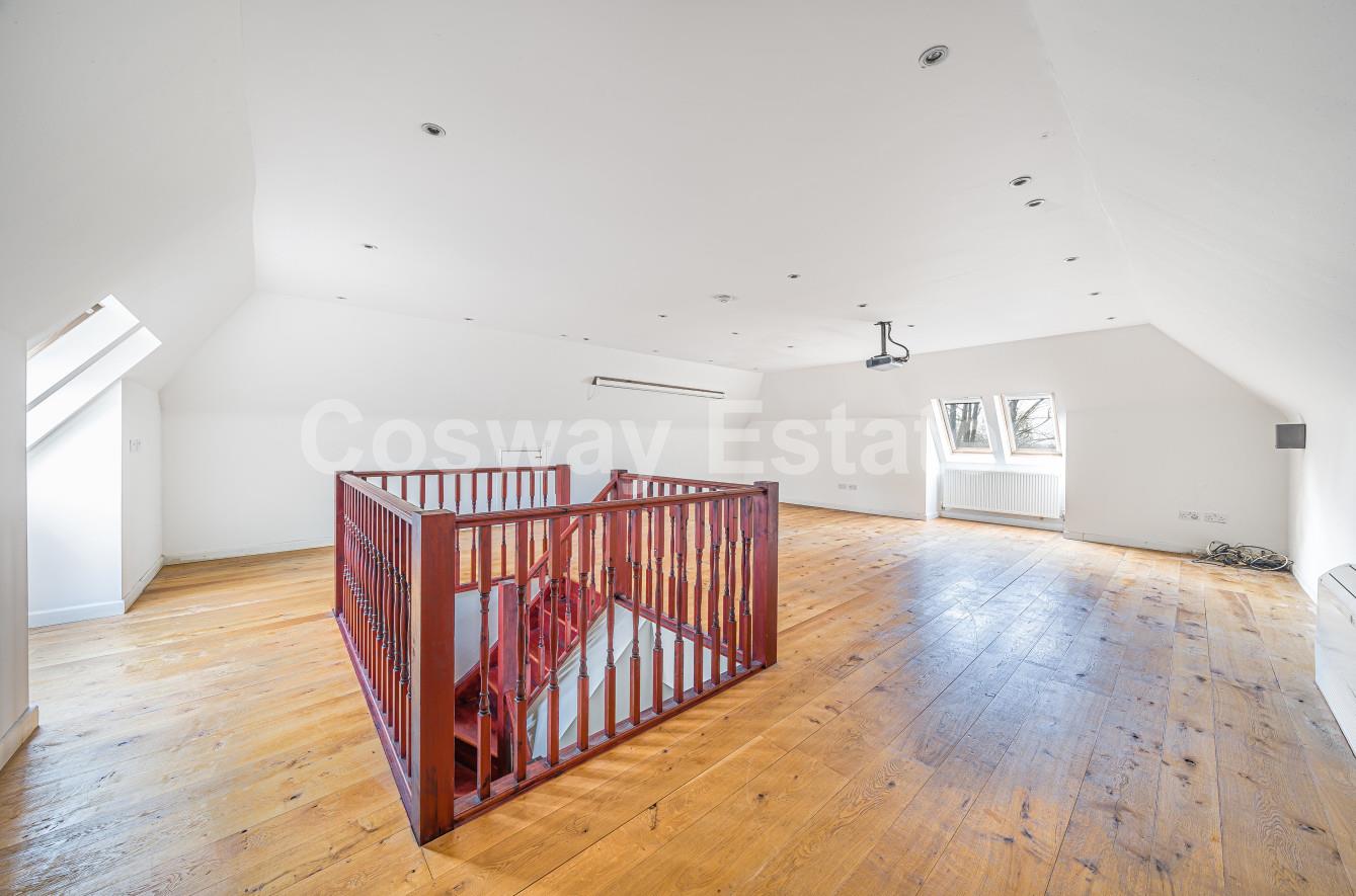 Sunnyfield, London